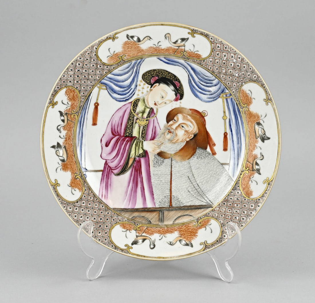 Chinese plate Ø 23.6 cm.