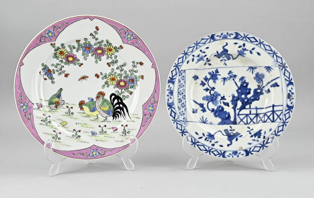 2x Chinese plate Ø 22.5 - 25 cm.