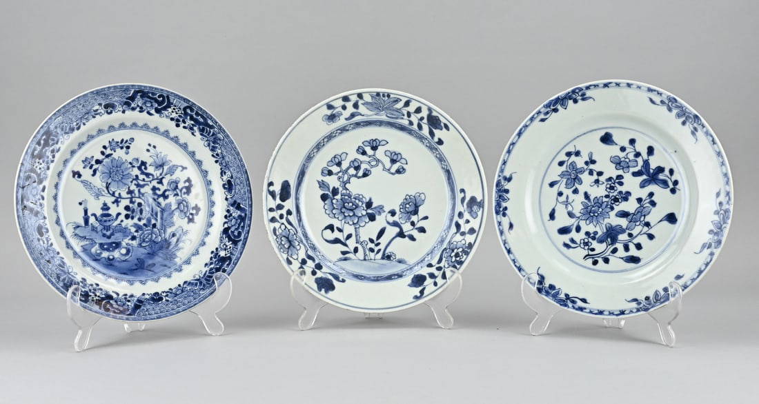 3x Chinese plate Ø 23.5 cm.