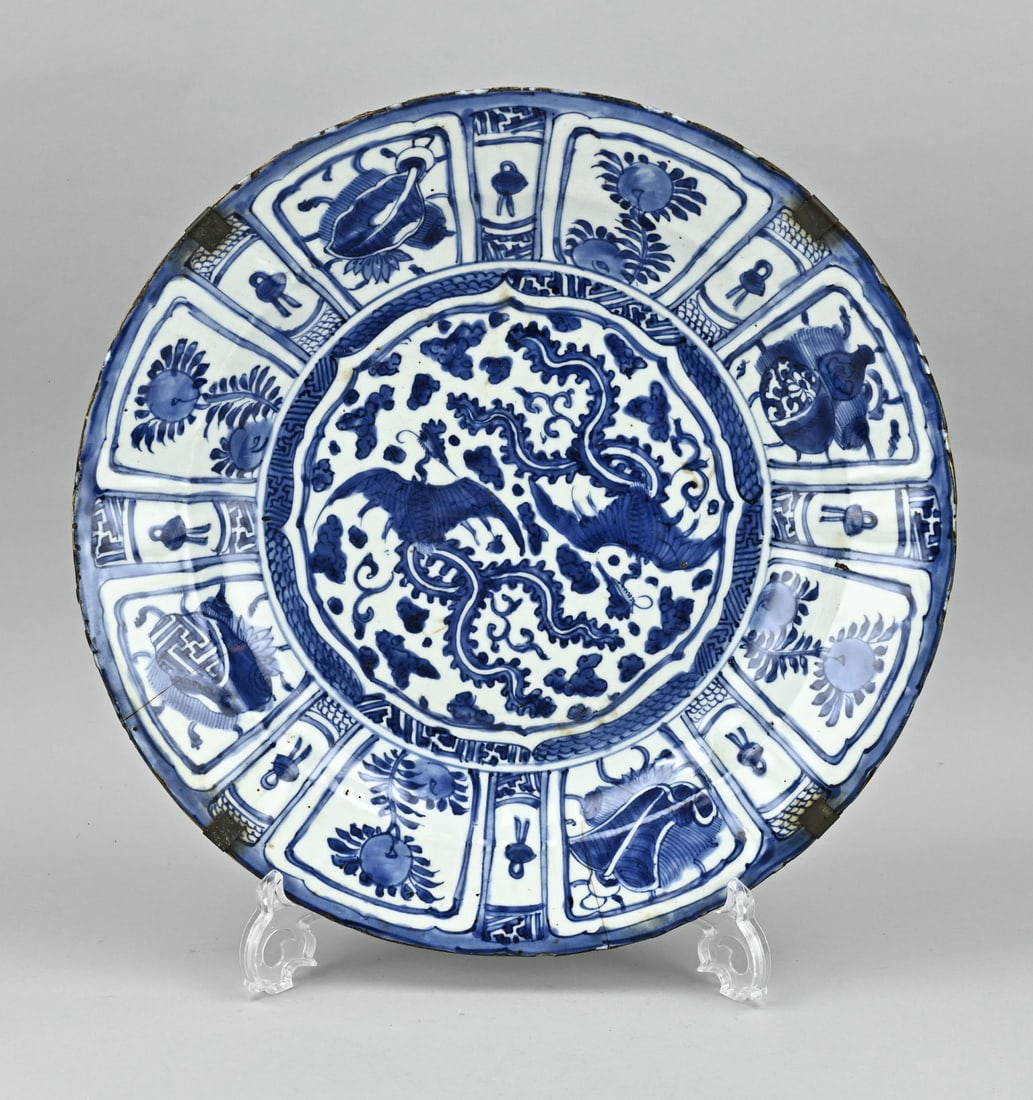 Chinese Wanli dish Ø 36.8 cm.