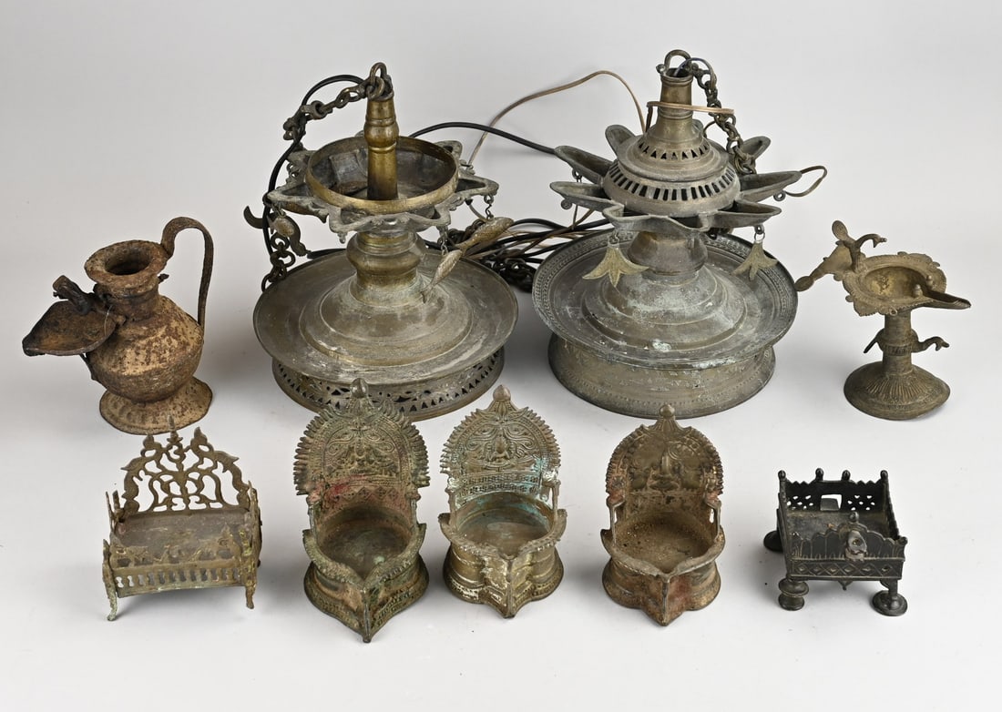 Lot of oriental oil lamps (1 of 1)
