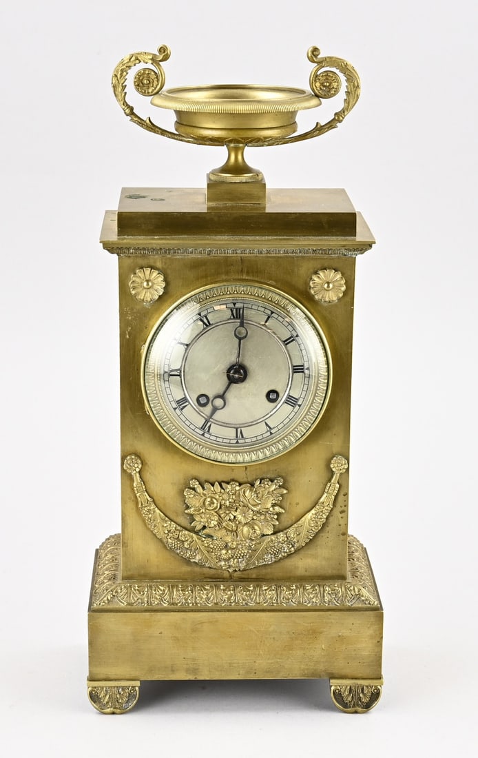 Empire vase clock, 1850 (1 of 1)