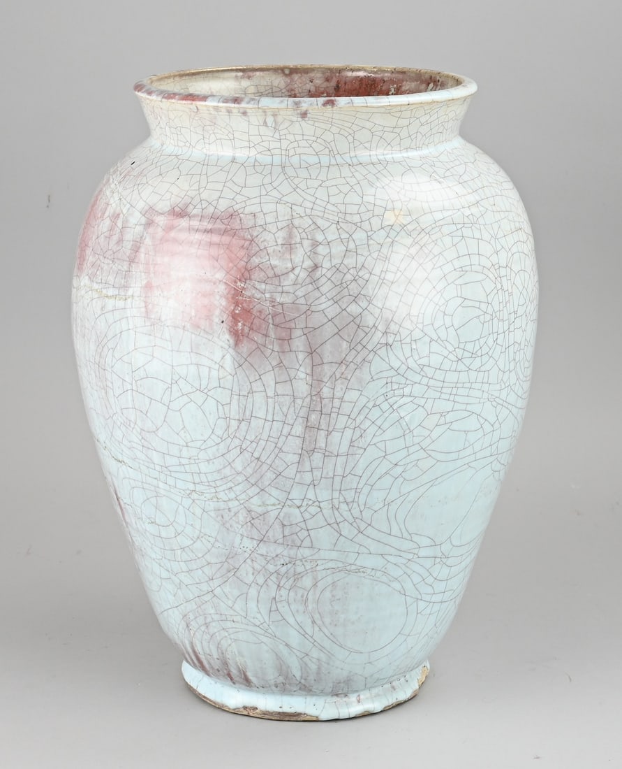 Groeneveldt vase, H 37.5 cm.: Dutch Groeneveldt vase with celadon crackle glaze. 20th century. Dimensions: H 37.5 cm. In good condition.