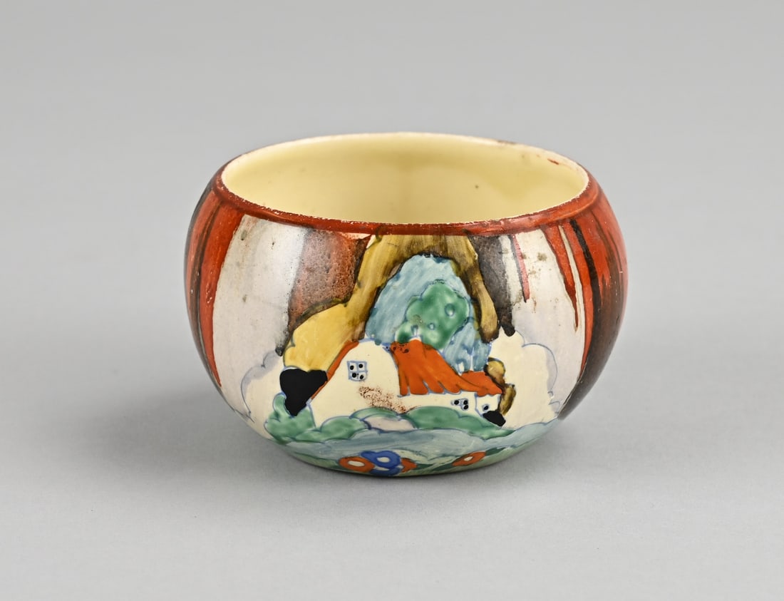 Clarice Cliff pottery, 1930 (1 of 2)