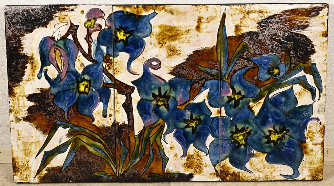 Large Majolica tile tableau.: Large majolica tile tableau with floral decoration, entirely in the Art Nouveau style of the mid-20th century. The tableau measures 104x59 cm and consists of three tiles. In good condition.