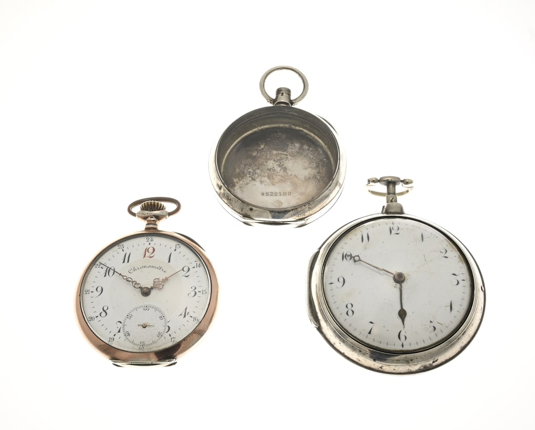 2 pocket watches and a watch case: Two pocket watches and protective cases. A silver watch with a silver protective case, 925/000, a silver watch, Chronometer, with a rose bezel. Working. And a silver watch case, 925/000. Marked Omega.