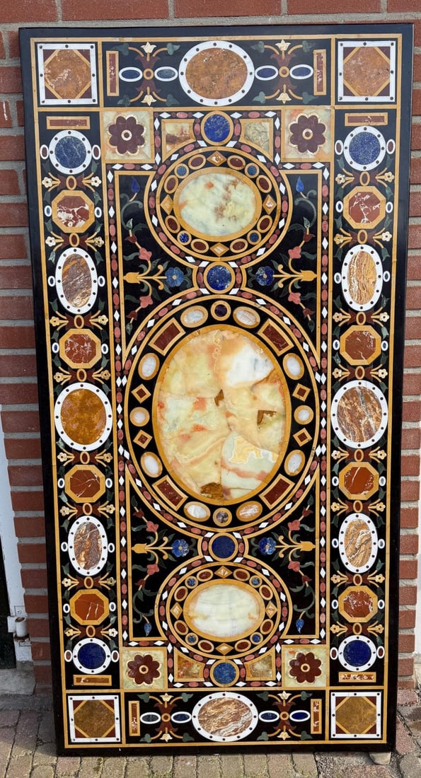 Italian Pietra Dura, 152 x 75 cm.: Large Italian Pietra Dura marble tabletop/plaque. Inlaid with various types of marble, alabaster, and lapis lazuli. 21st century. Dimensions: 152 x 75 cm. In good condition.