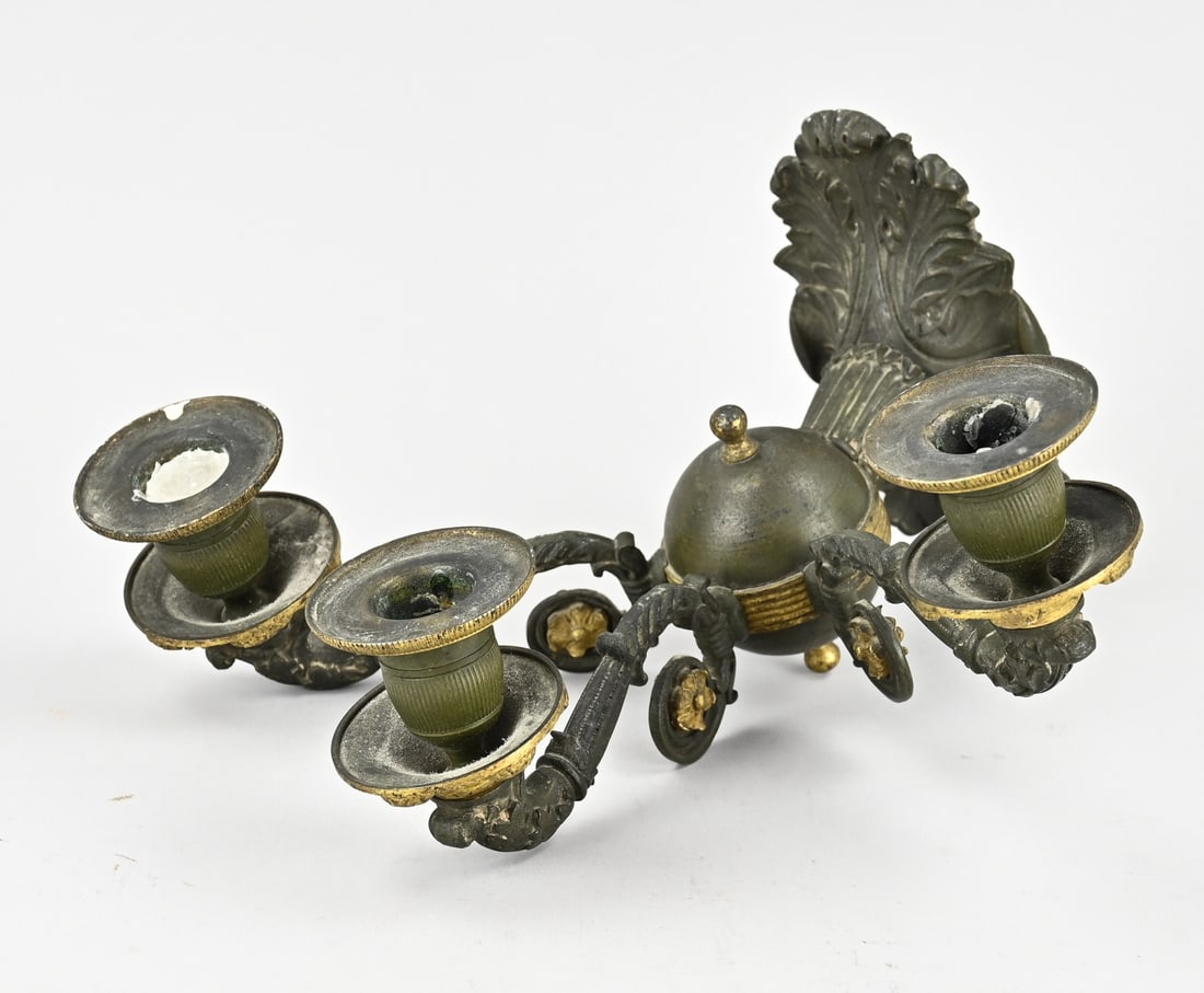 Empire candlestick: 19th-century gilded bronze Empire wall candlestick. Uncleaned. Dimensions: 24 x 27 x 14.5 cm. In good condition.