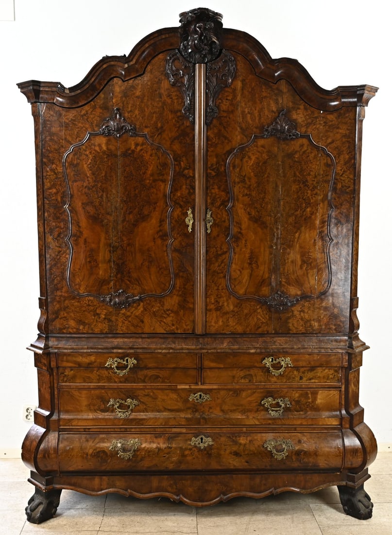 Burr walnut linen cabinet: 18th-century Dutch burr walnut Baroque linen cabinet with claw feet and bronze fittings. Featuring beautiful carving. Dimensions: 240 x 190 x 64 cm. Shrinkage seams unrestored. In fair/good condition.