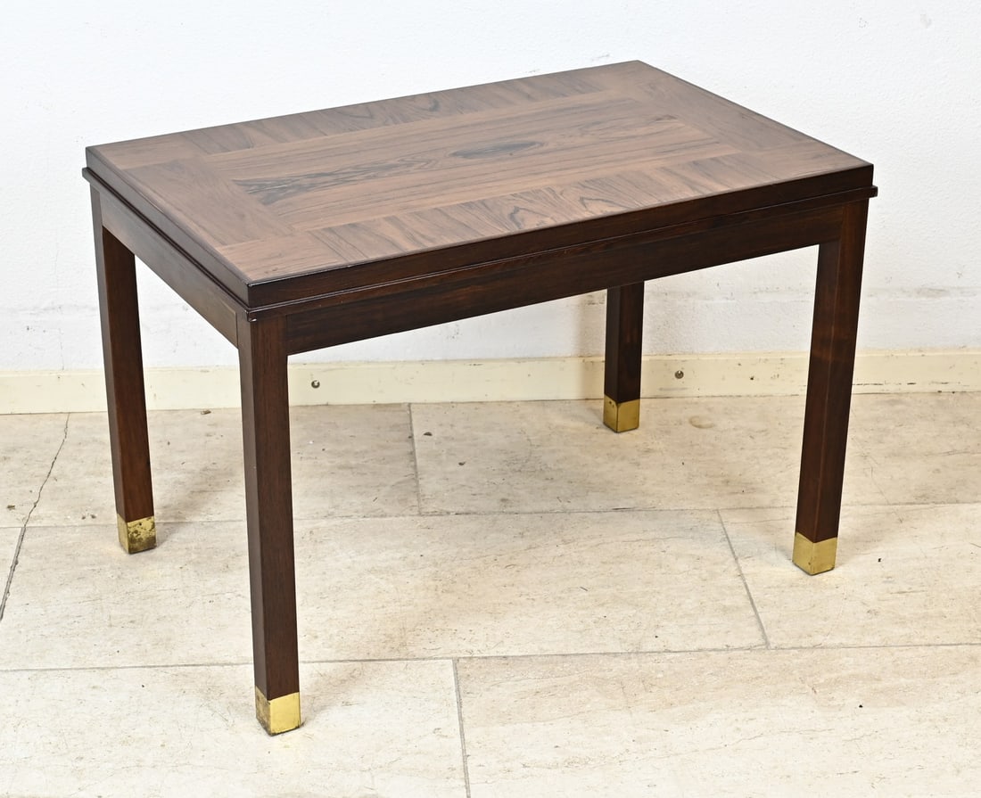 Side table (Denmark): Danish 1970s glued rosewood side table. Dimensions: 48 x 68 x 44 cm. In good condition.
