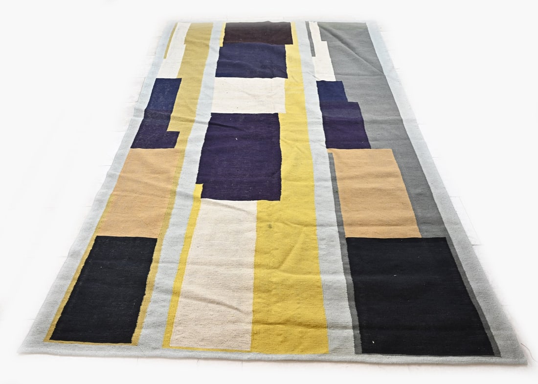 Modern rug, 286 x 191 cm.: Modern rug. Wool. Handmade + hand-dyed. Second half of the 20th century. Dimensions: 286 x 191 cm. In good condition.