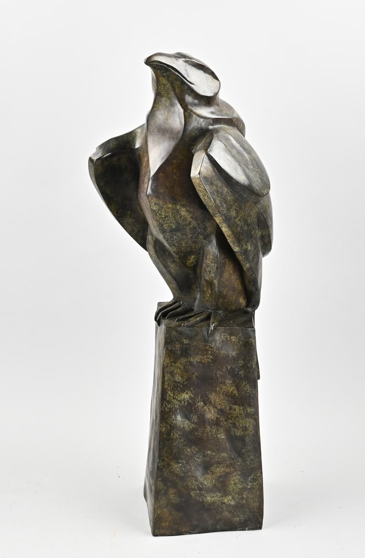 Bronze bird (Art Deco): Large bronze bird in Art Deco style, 1930s style, however a later casting. Dimensions: 72 cm. In good condition.