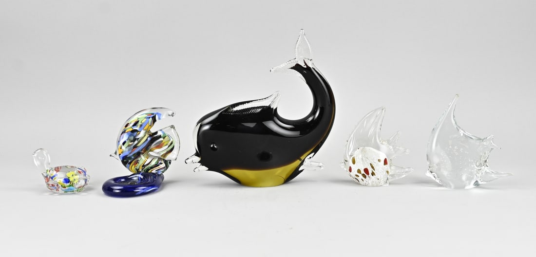 Lot of Murano glass (5x): Five pieces of Murano glassware. Italy. Second half of the 20th century. Dimensions: 11 x 21 cm. In good condition.
