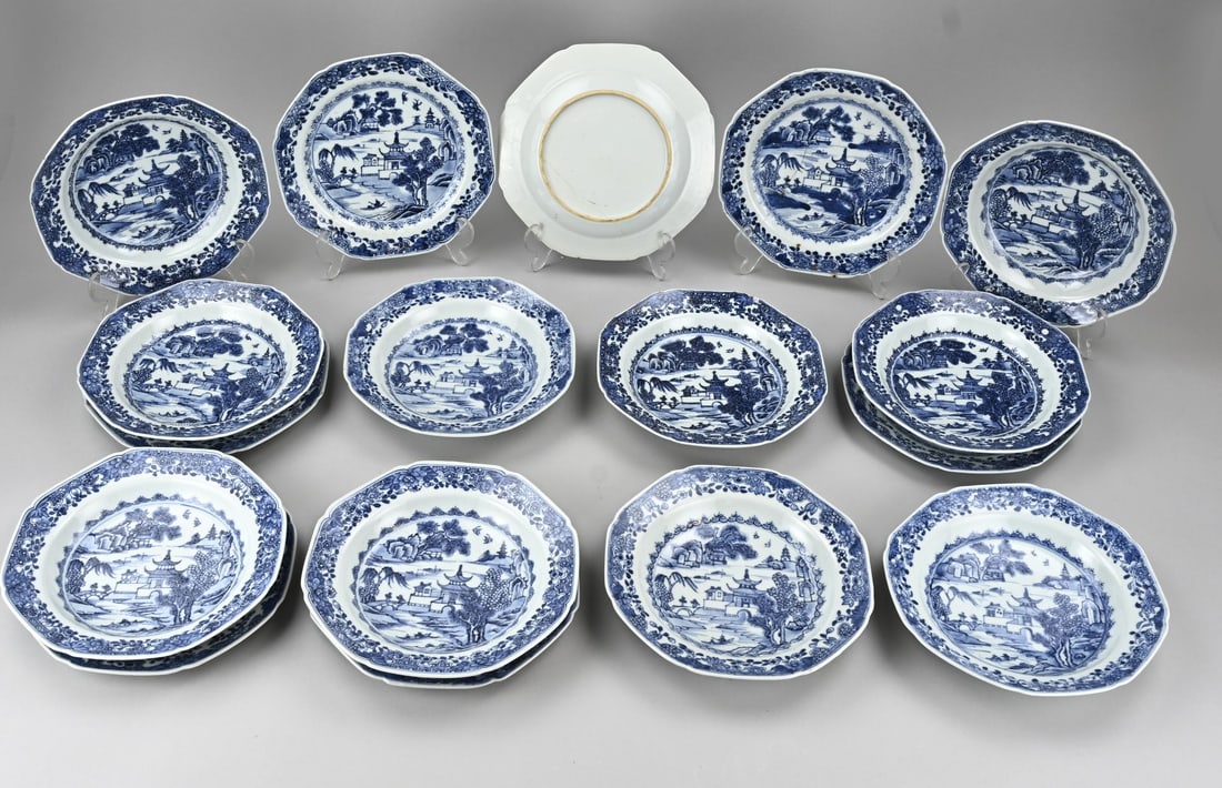 Lot Cheng Lung plates (17x) (1 of 1)