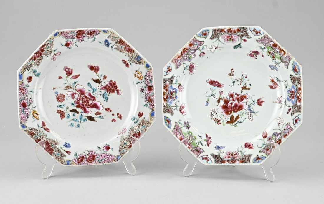 Pair of octagonal Rose Family plates, 21.5 x 21.5 cm. (1 of 2)