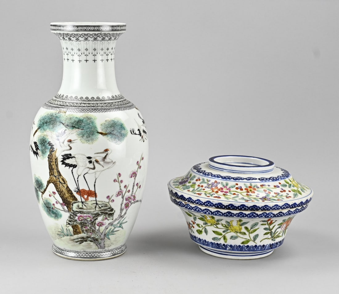 2 Pieces Chinese porcelain (vase/lidded dish): Two pieces of old/antique Chinese porcelain. 1x Rose Family lidded dish with floral/pomegranate/carp decoration, one rim damaged. 1x Republic vase with crane/text decoration, with base mark, good cond