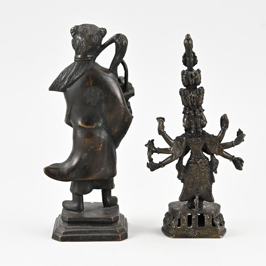 2x Chinese figure - 2