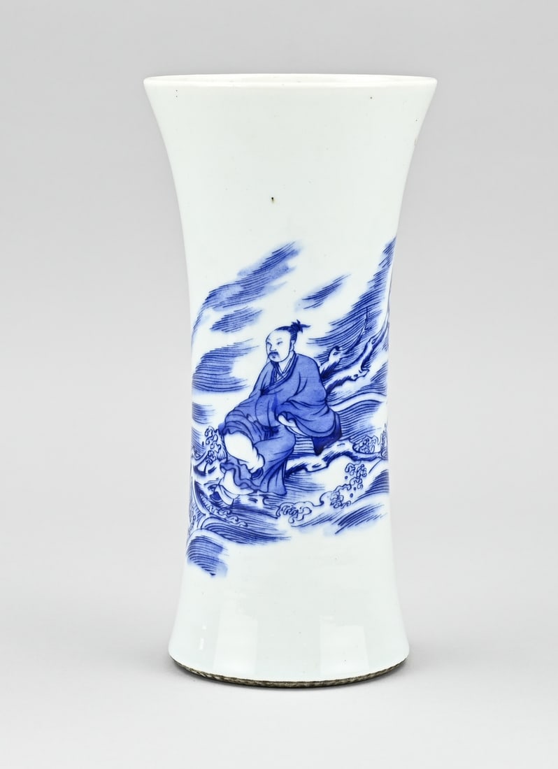 Chinese vase, H 24.3 cm.: Chinese porcelain vase with figure in landscape/crane decoration. Dimensions: H 24.3 cm. In good condition.