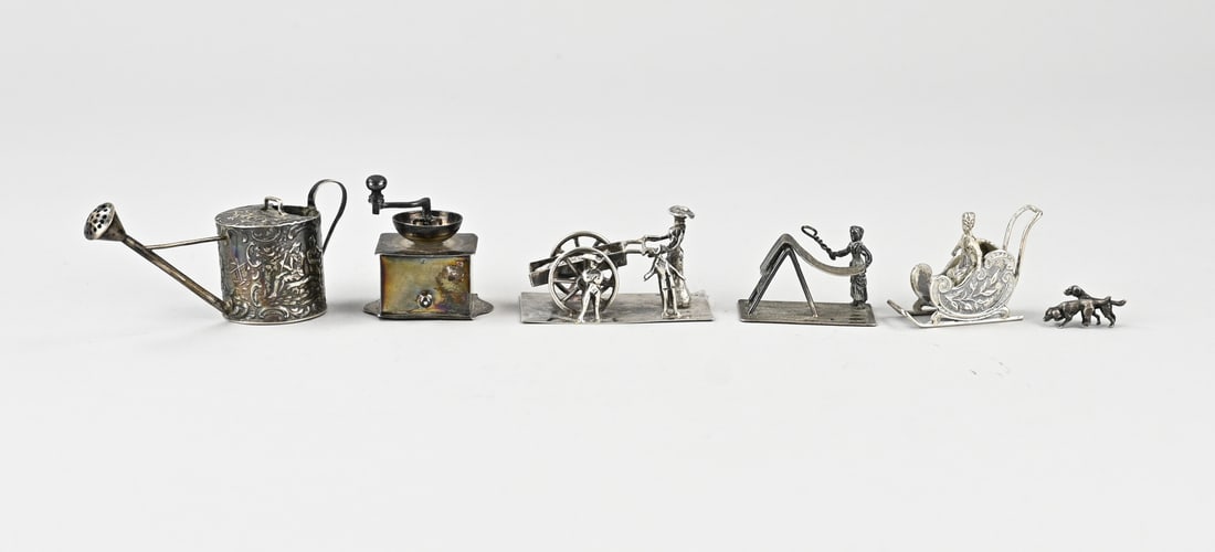 6 Silver miniatures (1 of 2)