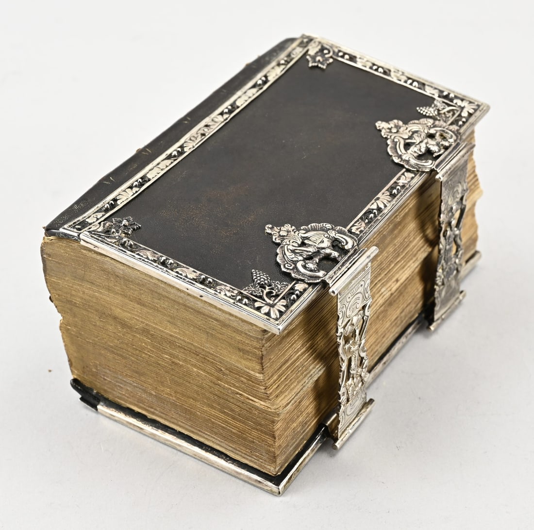 Large Bible with silver (1 of 1)