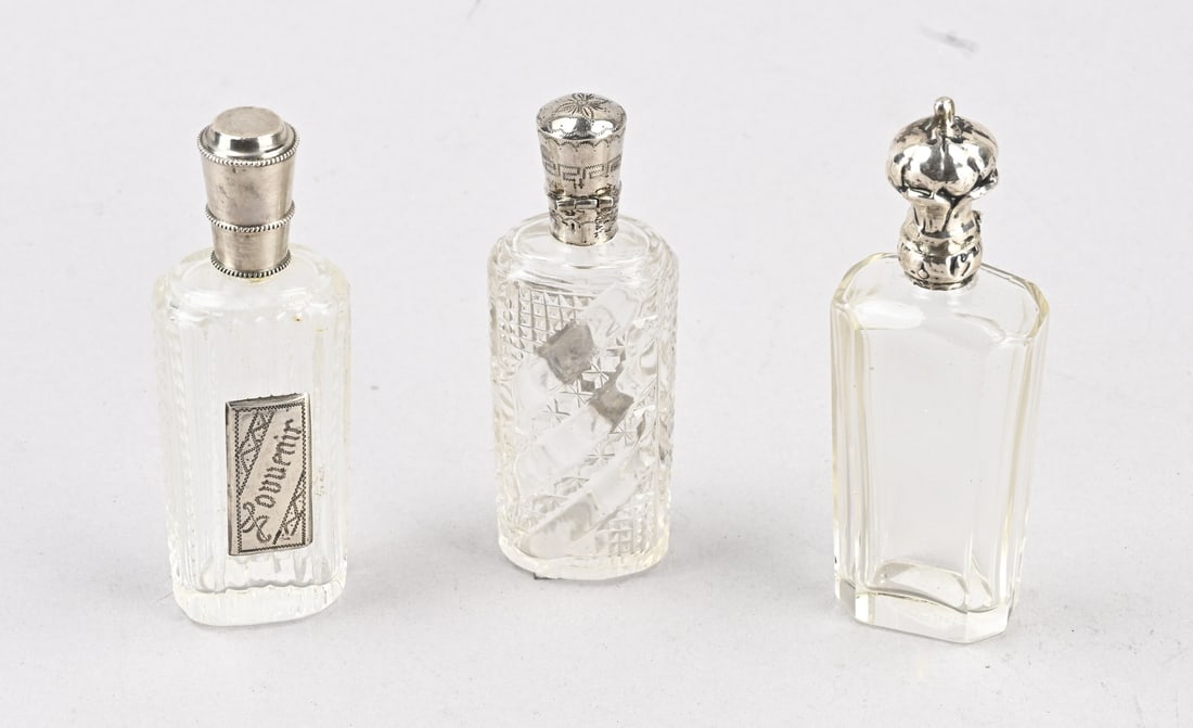 3 Crystal bottle and silver cap (1 of 1)