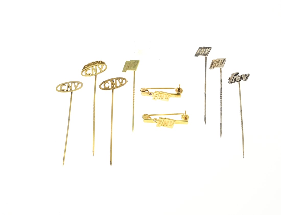 Lot of pins, gold silver double (1 of 1)