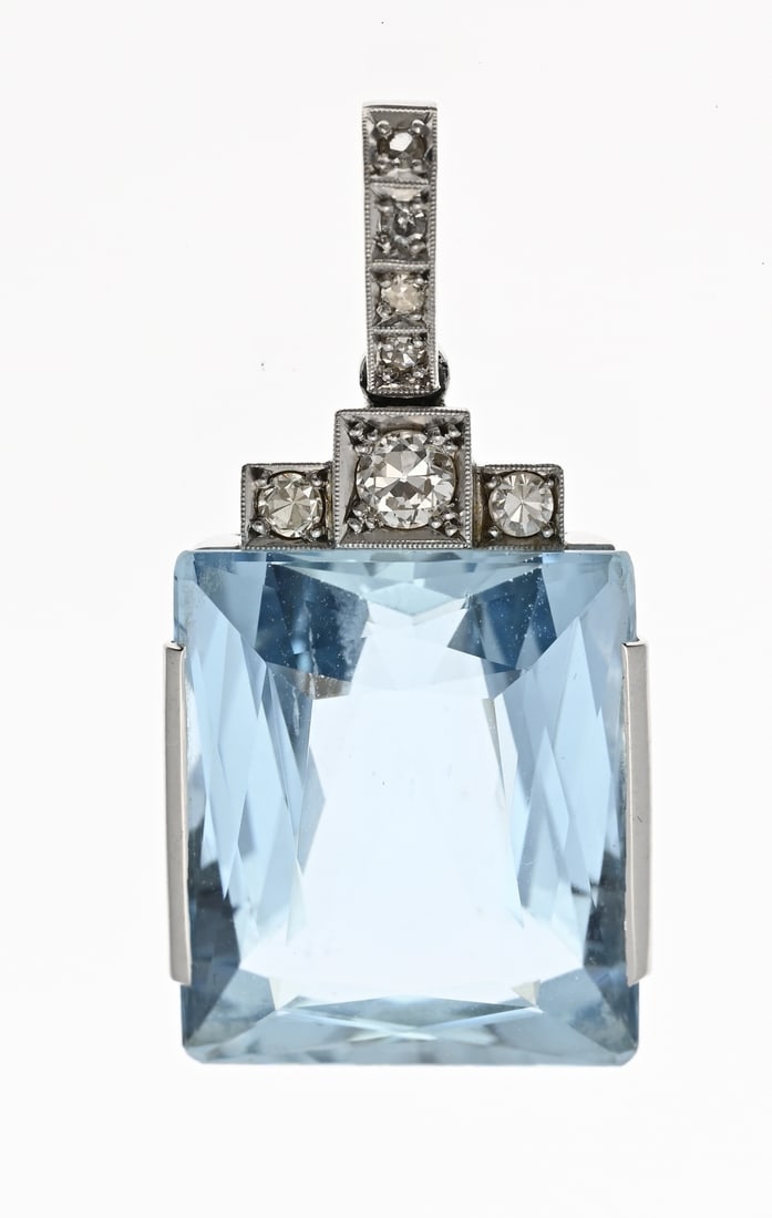 White gold pendant with blue stone: White gold pendant, 585/000, with aquamarine and diamond. Rectangular setting with a rectangular faceted aquamarine. At the top of the pendant is a white gold element set with 6 single-cut and 1