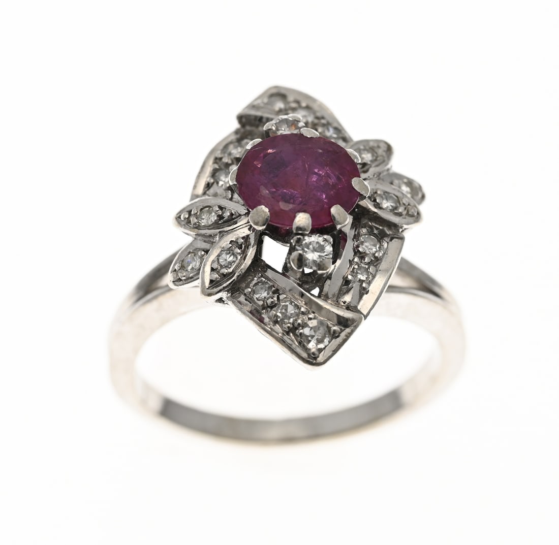White gold ring with ruby and diamond (1 of 1)