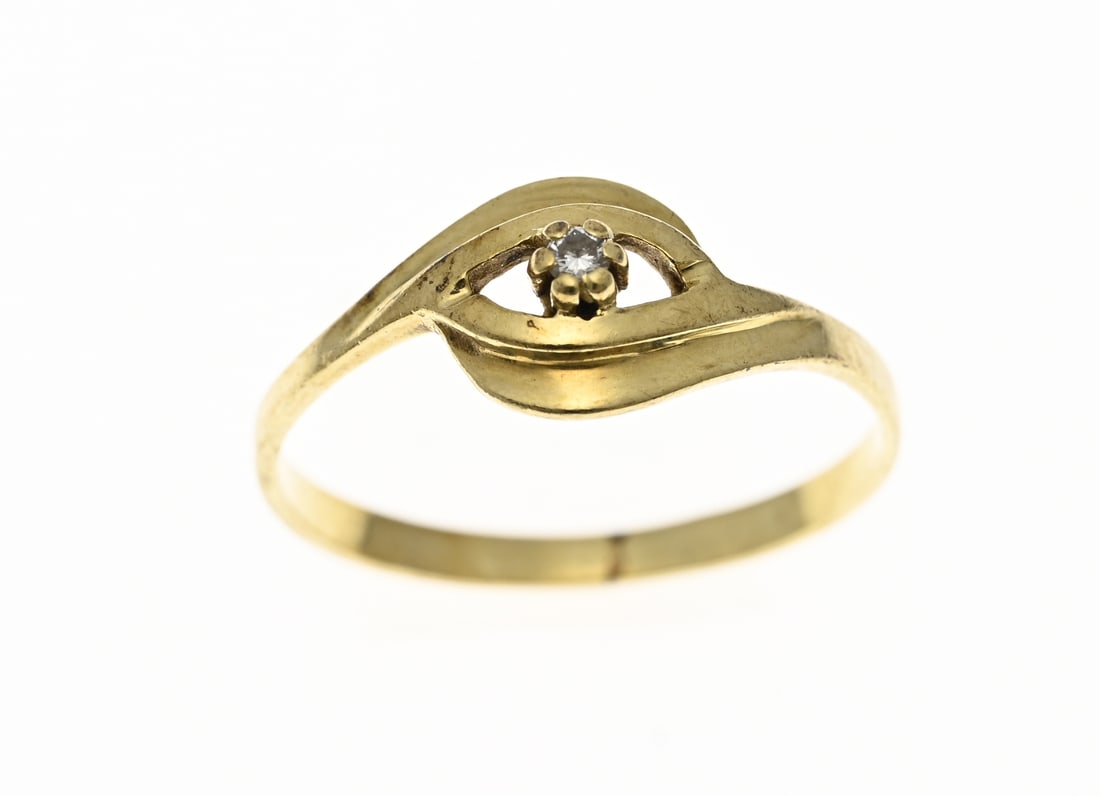 Gold ring (1 of 1)