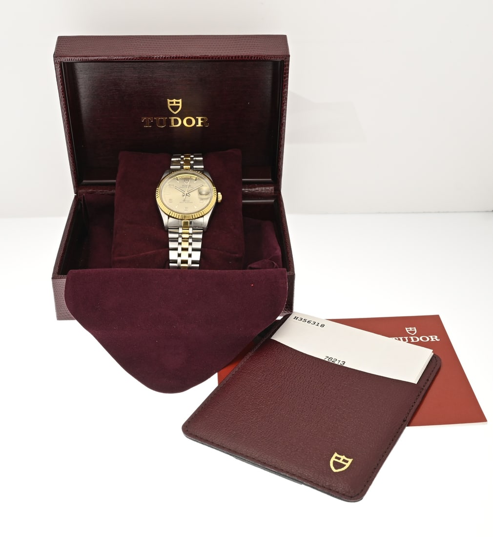 Tudor watch: Beautiful Tudor watch, Prince date+day, ROTOR self-winding, bicolour. Complete in box with papers and proof of purchase, 2001. Case diameter 35 mm. 20 cm. Working. In good condition.