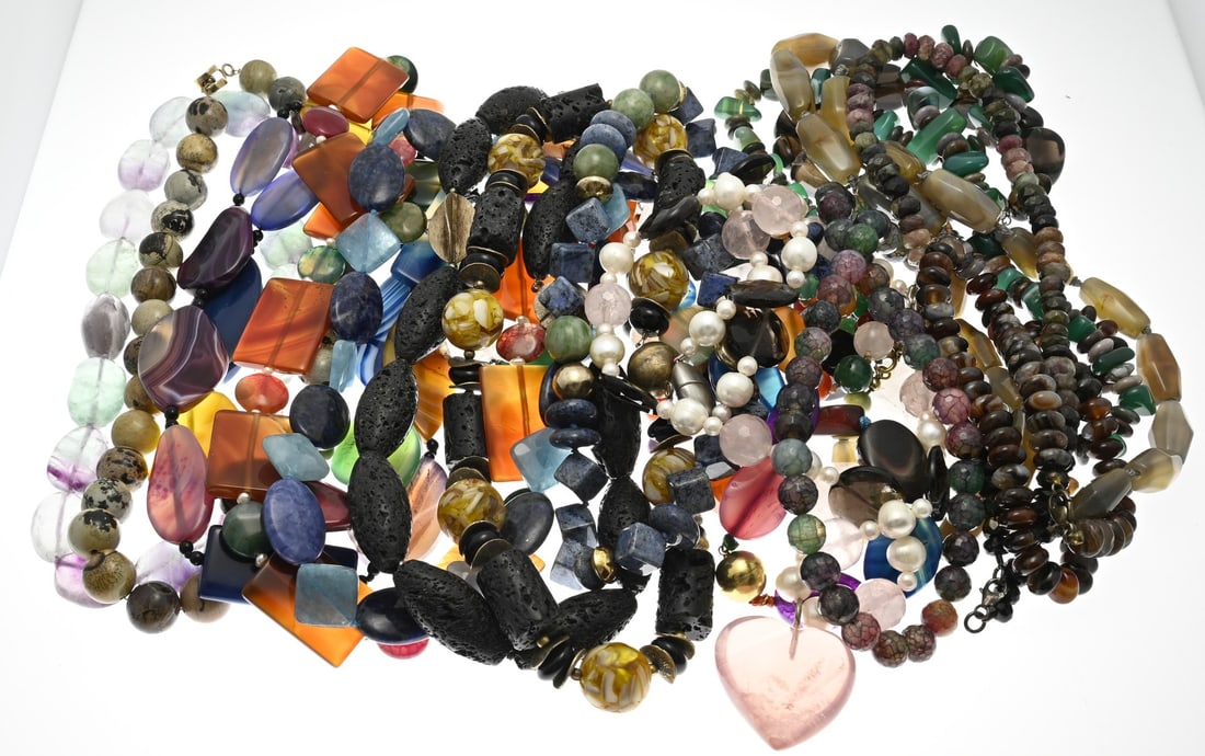 Lot of gemstone necklaces, large (1 of 1)