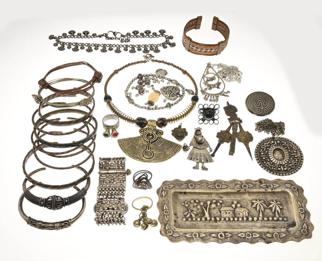 Lot of antique Indian jewelry: Lot of Indian jewelry including bracelets, choker necklace, brooches, rings, and a small bowl. Various materials.