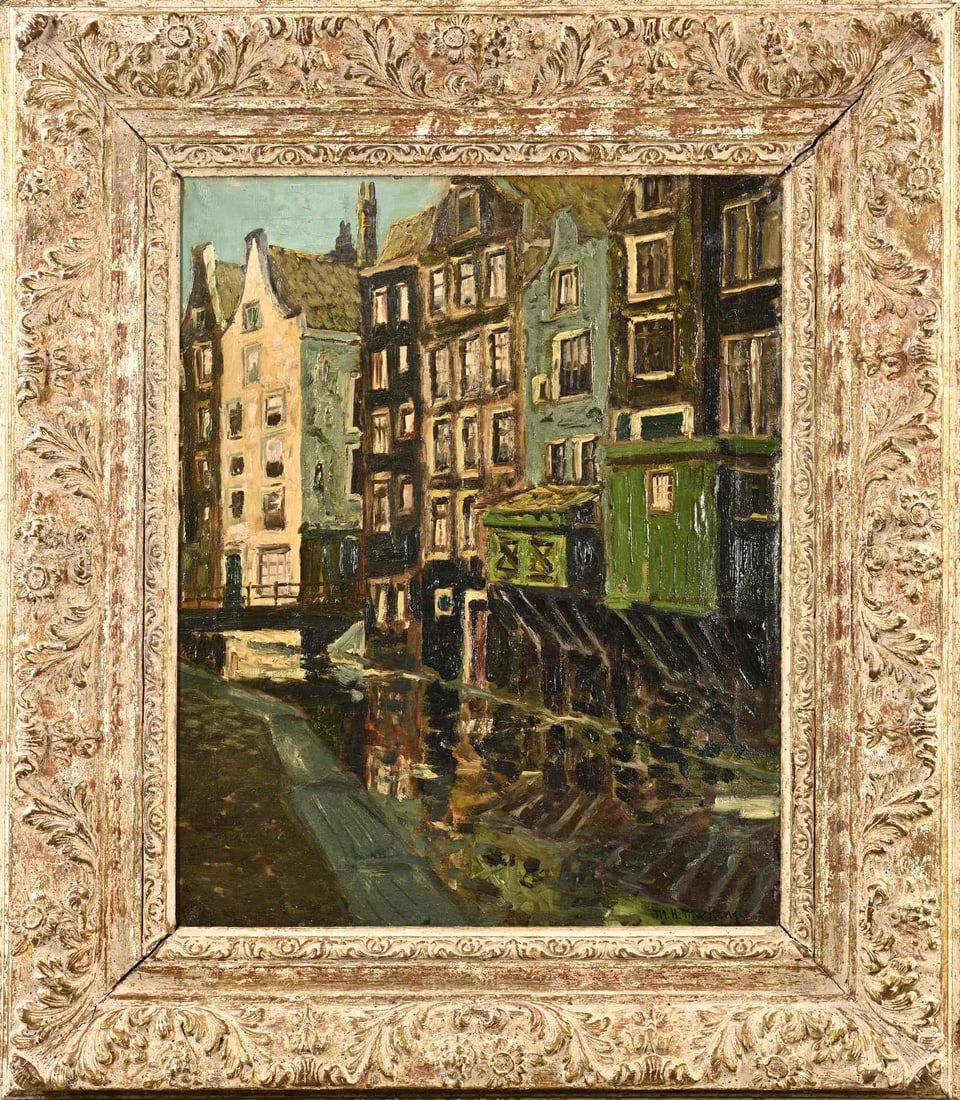 MH Mackenzie, Ouderzijds Achterburgwal Amsterdam: MH Mackenzie. 1878 - 1961. Oudezijds Achterburgwal Amsterdam. Oil on canvas. Dimensions: H 50 x W 40 cm. In good condition.