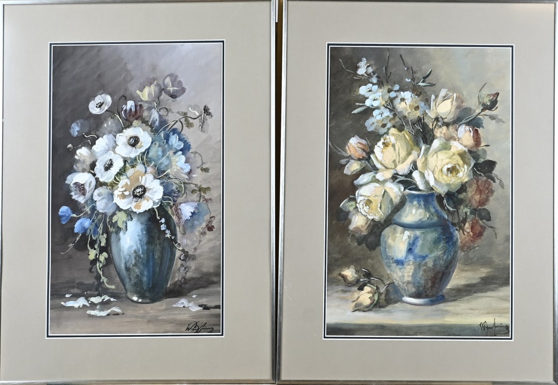 2x Painting, Flower Still Life (2x): 2x Painting. Indistinctly signed. 20th century. 2x Vase with flowers. Gouache on paper. Dimensions: H 50 x W 32 cm. In good condition.