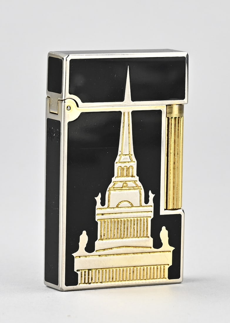 Dupont lighter: Beautiful French Dupont lighter. Paris, France, no. 4Fk12J8. Plated/gilded. With the Tower of St. Petersburg. 20th century. Dimensions: 6.1 x 3.6 x 1.0 cm. In good condition.