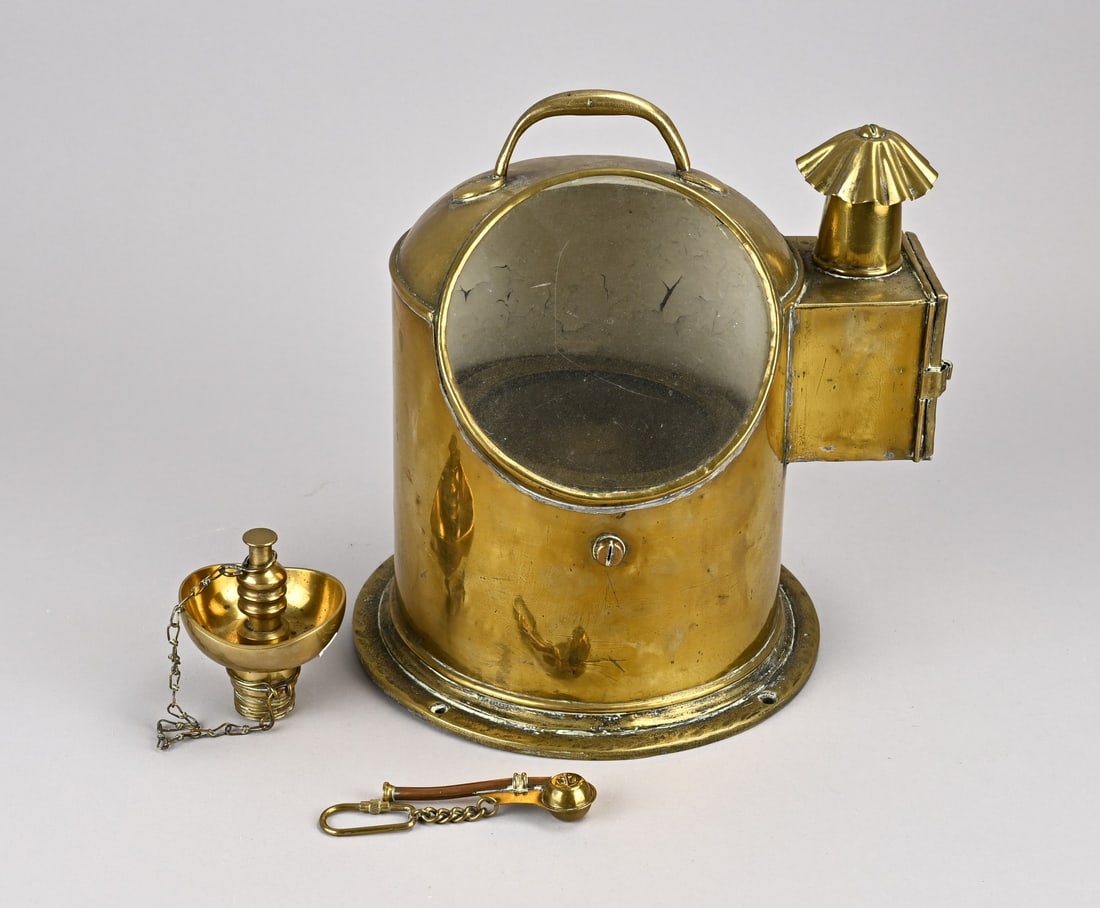3x Nautical (whistle, compass, speaking tube) (1 of 1)