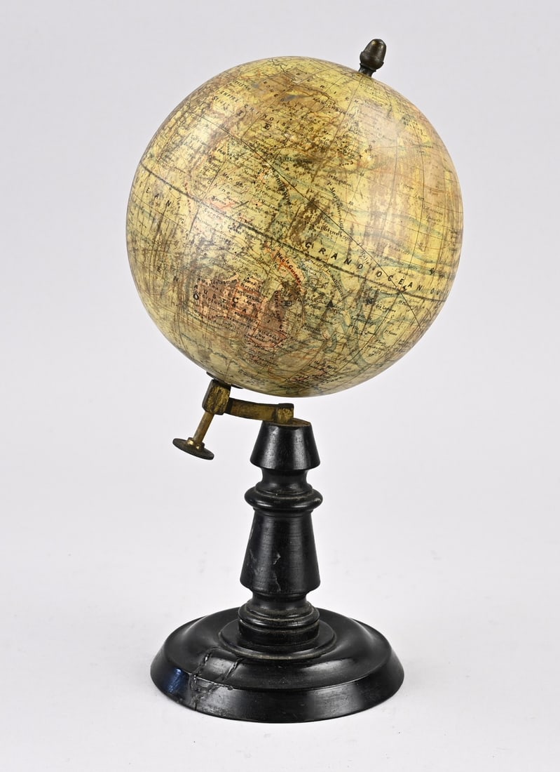 Antique globe Ø 15 cm. (1 of 1)