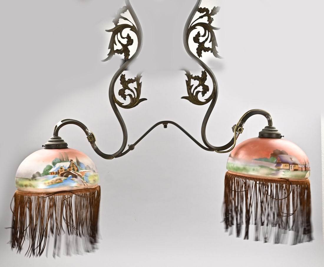 Antique gas lamp, 1900: Antique Art Nouveau gas lamp with painted lampshades. Circa 1900. Later electrified. Dimensions: 74 x 88 x 26 cm. In good condition.