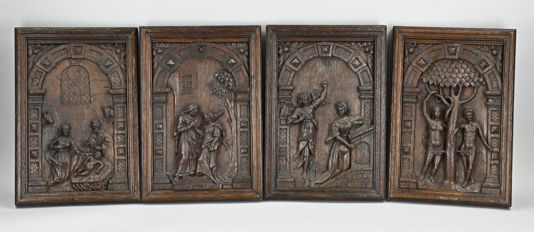 4x Wooden panel: Four carved oak panels in a frame, with figural decoration in an arch. Dimensions: 39.5 x 27.5 cm. In good condition.