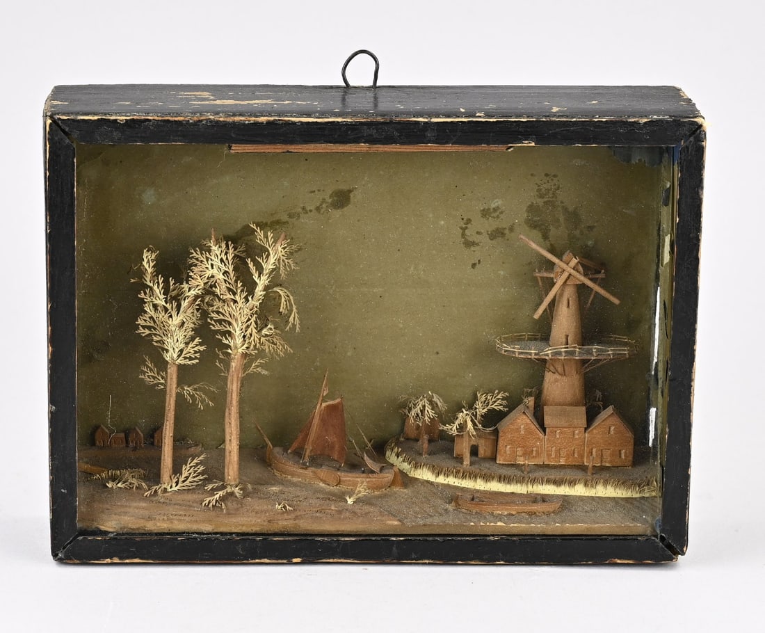 Old Dutch diorama: 19th-century Dutch diorama with windmill and flat-bottomed boat. Dimensions: 17.5 x 24 x 5.5 cm. In reasonable condition.