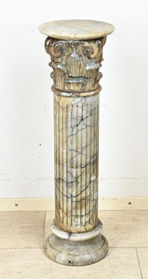 Marble column, H 84 cm. (1 of 1)