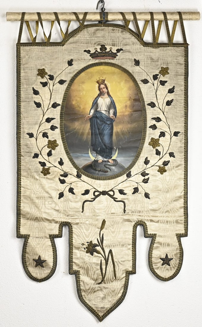 Religious wall hanging: Religious handicraft banner with various stitching in a floral decoration and with an image of a Madonna in the center, painted on linen, ca. 1890, 126x70 cm, in good condition.