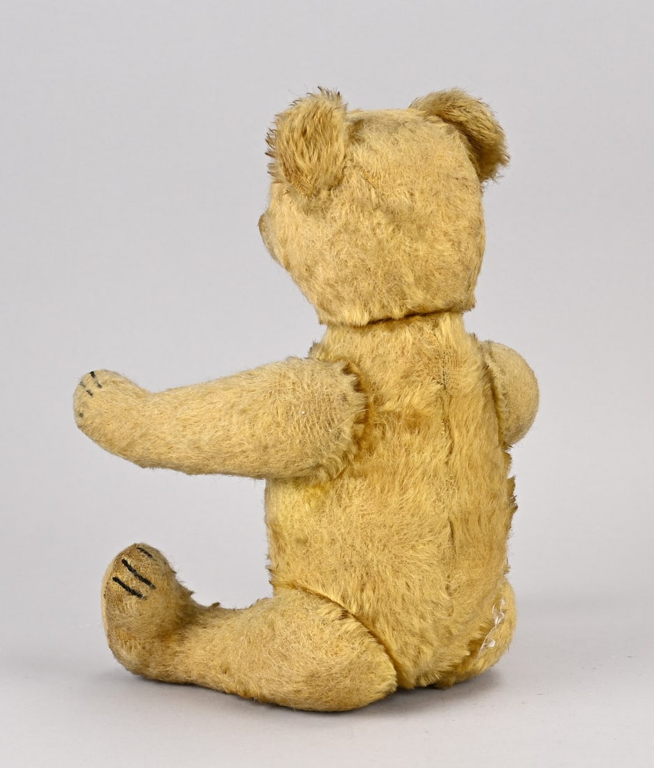 Pre-war Steiff bear - 2