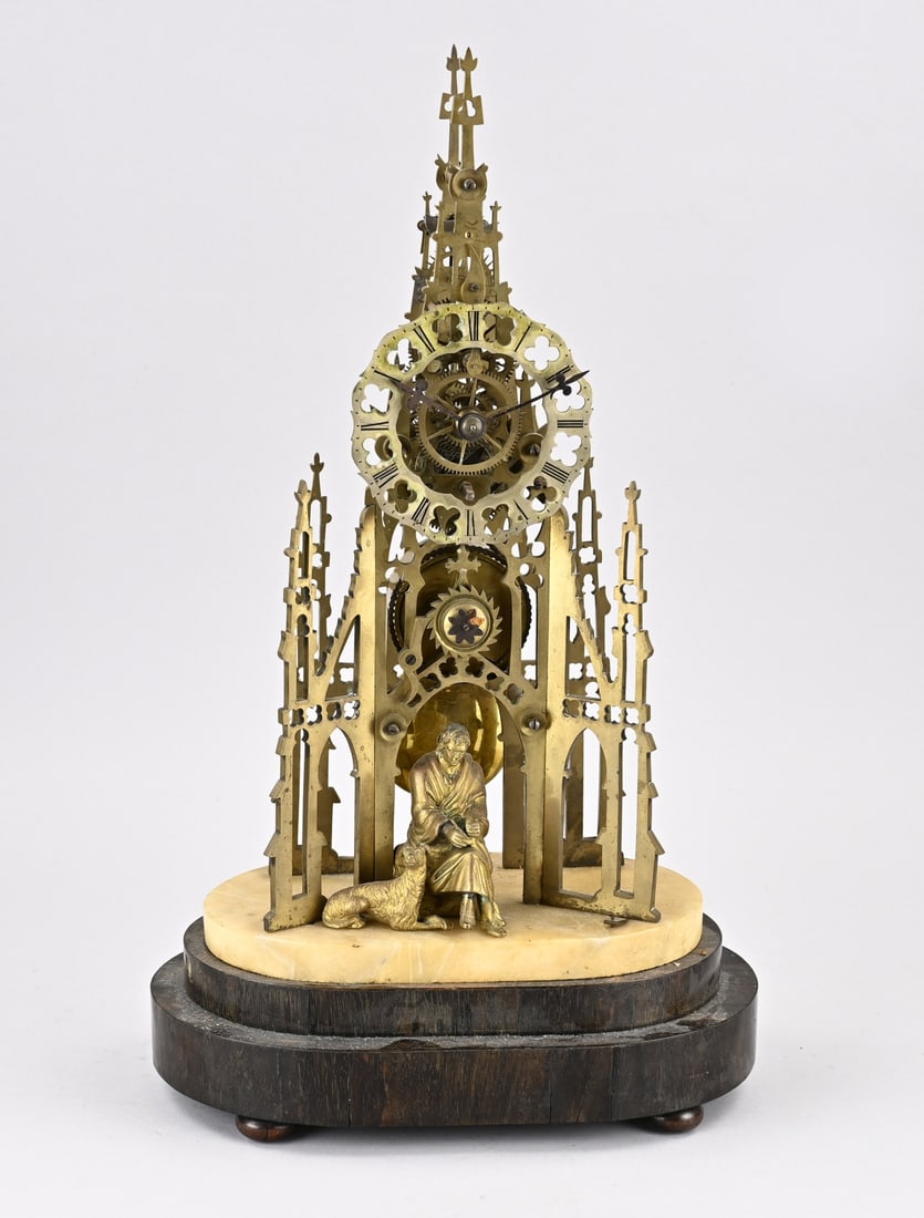 Skeleton pendulum, H 51 cm.: 19th-century Neo-Gothic gilt brass skeleton pendulum clock with fusee and anchor escapement. Mahogany + alabaster base. Dimensions: H 51cm. Pendulum spring is missing, movement requires cleaning. Othe