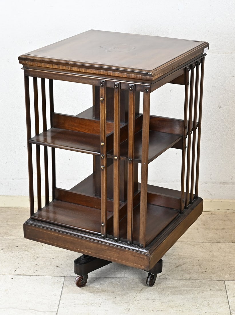 English Victorian book carousel, 1880: Antique English Victorian mahogany book carousel with inlay. Circa 1880. Dimensions: 88 x 50 x 50 cm. In very good condition.
