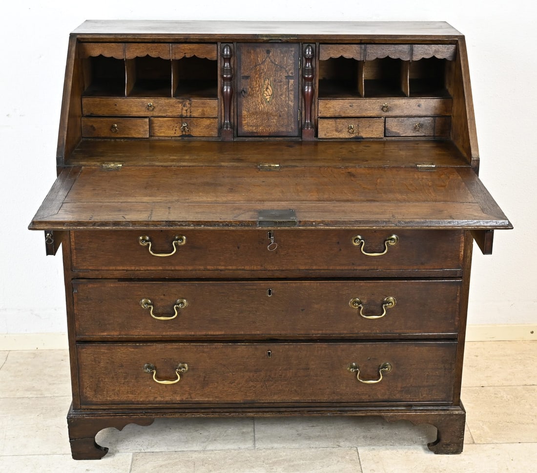Oak secretary desk (England) (1 of 2)