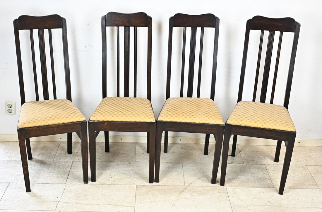 4x Oak chair, 1910: Four antique oak Art Nouveau chairs with good new upholstery. Circa 1910. Dimensions: 106 x 40 x 45 cm. In good condition.