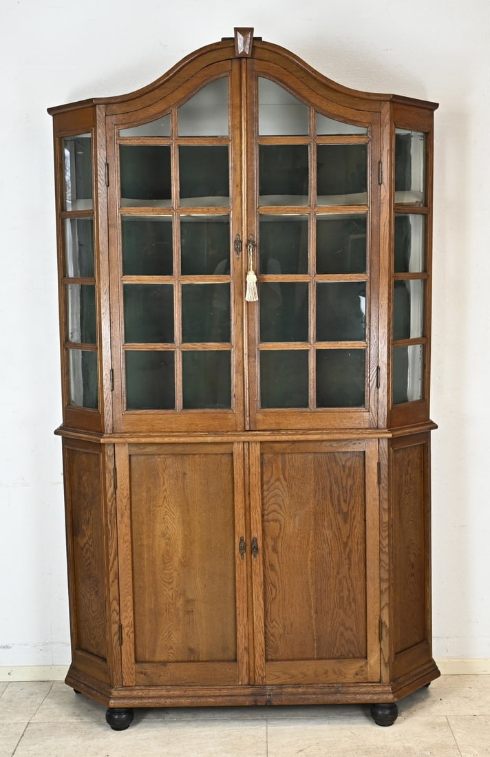 2-part display cabinet, 1880: Antique Dutch two-part oak display countertop kitchen cabinet. Circa 1880. Dimensions: 220 x 130 x 33 cm. In good condition.