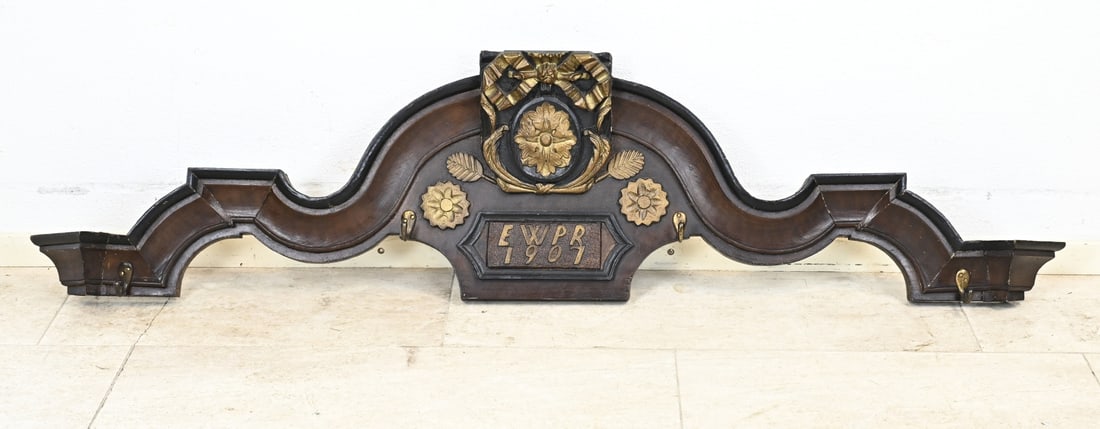 Antique coat rack (1 of 1)