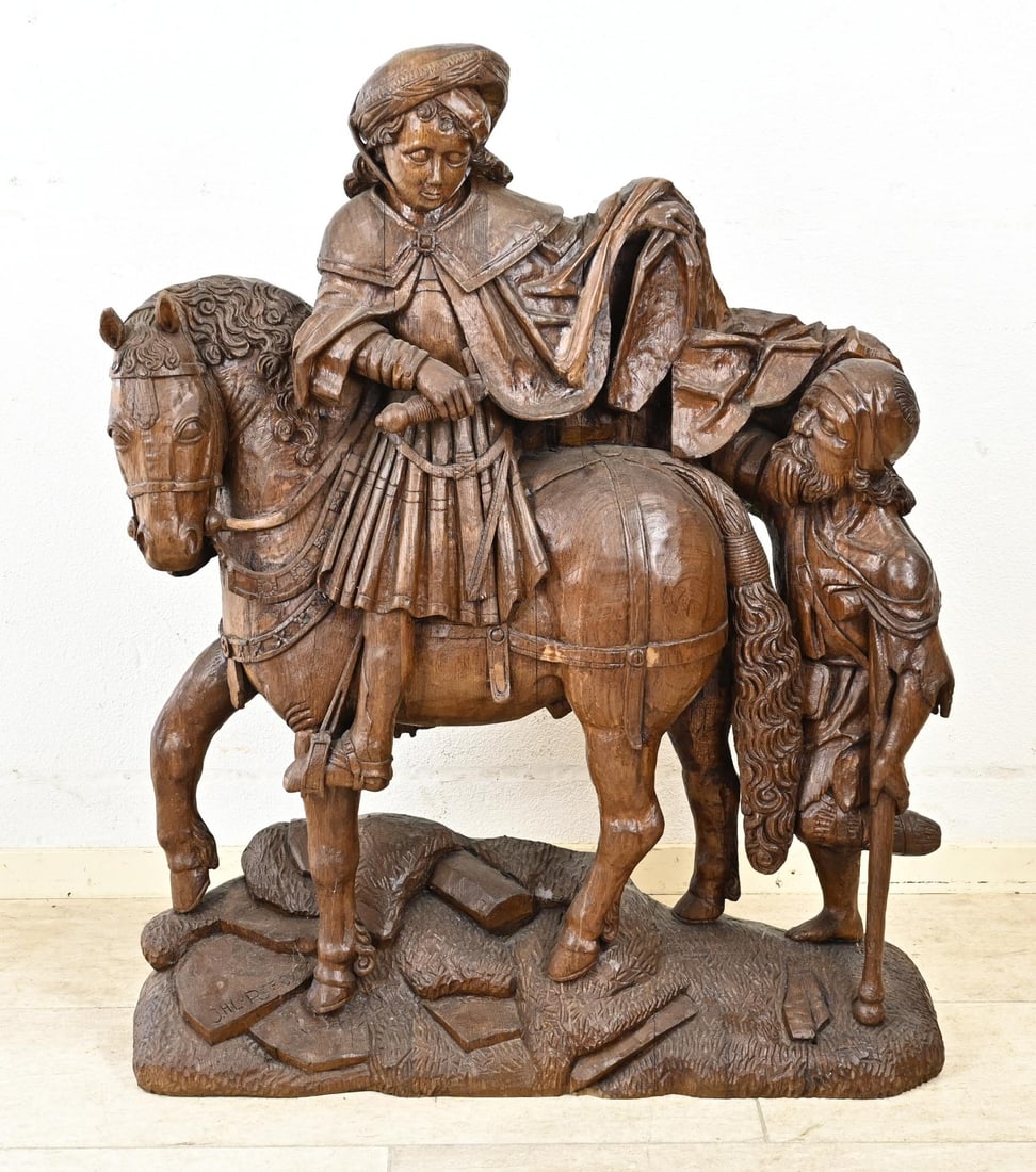 Statue, Saint Martin: Large antique oak statue, Saint Martin figure group. Signed JHL van Ree ('82). Dimensions: 95 x 75 x 23 cm. Sword is missing part. Otherwise in good condition.